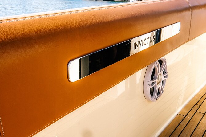 1H Luxury Cruise Como Lake Tender Yacht Invictus 9 Pax - Torno, Villa Pliniana, and Il Sereno: where the views get cinematic