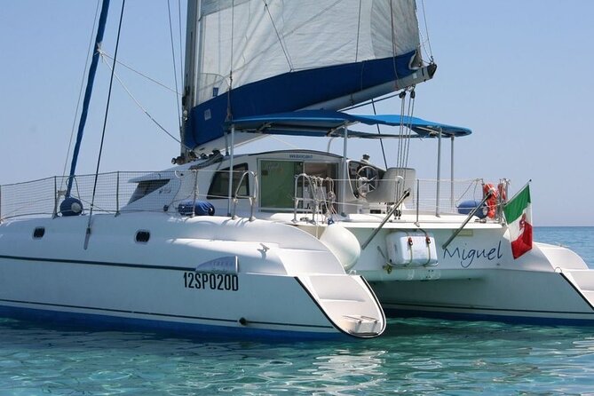 2-Catamaran tour from Cannigione to the Maddalena Archipelago - The real point of this catamaran day: protected bays, not just sightseeing