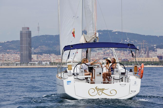 2-Hour Sailing Tour in Barcelona with Open Bar & Snacks - Why a 2-hour yacht sail beats the long tourist boats