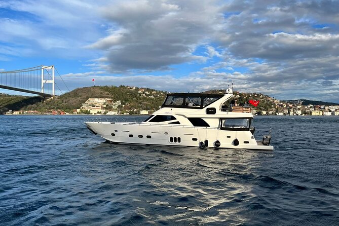 2 Hours Luxury Private Yacht Cruise on the Bosphorus - Dolmabahçe Palace: seeing Ottoman power from the water