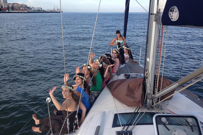 2 Hours Private Sailing Tour in Lisbon - What’s included: snacks, drinks, and what to plan for yourself
