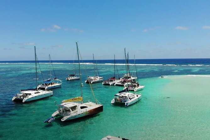 3 North Islands Catamaran Cruise with Lunch & Drinks on island. - Between Islands: Siesta Time and the Included Lunch Rhythm