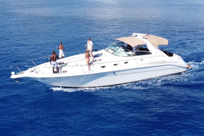 4 hours - Private 48ft Yacht all inclusive in Tulum and Playa del Carmen - Private Yacht Value: Space, Service, and the Crew That Sets the Tone