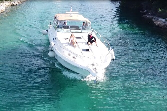 4 hours - Private 48ft Yacht all inclusive in Tulum and Playa del Carmen - Snorkeling at the INAH Reef: How to Plan for an Hour in the Water