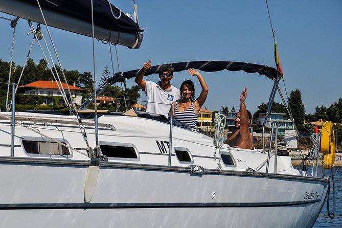 4 Hours Private Sailing Trip to Oeiras Beach - Price and Value: Private Sailing Can Be Cheaper Than You Think When You Split