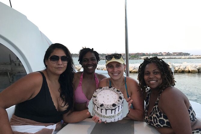 4H Lux 40' Catamaran All-Inclusive in Tulum and Playa del Carmen. - Entering the 40-foot catamaran mood in Puerto Aventuras