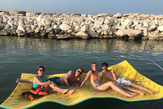 4H Luxury 44' Catamaran All-Inclusive in Tulum & Playa del Carmen - Lunch, Ceviche, and the Chef Factor: Food That Changes the Mood