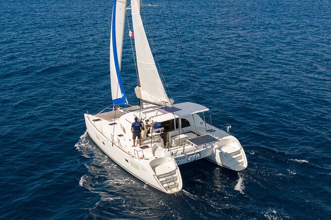4H Private 38'Catamaran All-Inclusive in Tulum & Playa del Carmen - Cruise along the Riviera Maya coastline