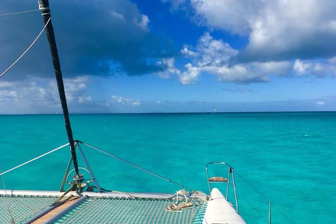 50' Luxury Yacht. Private Full or Half Day Catamaran Snorkel, & Beach Experience - Drinks and lunch: what’s included and what you’ll need to plan
