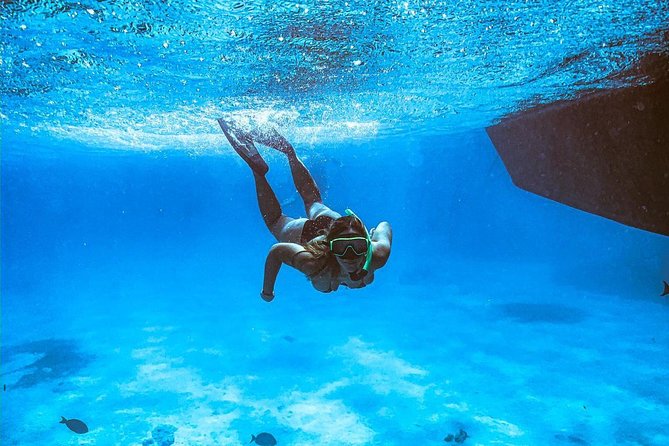 Adults Only Catalina Bay Small Group Snorkel & Sunset Sail - Boarding at Hadicurari Pier: timing and the assigned-seat setup