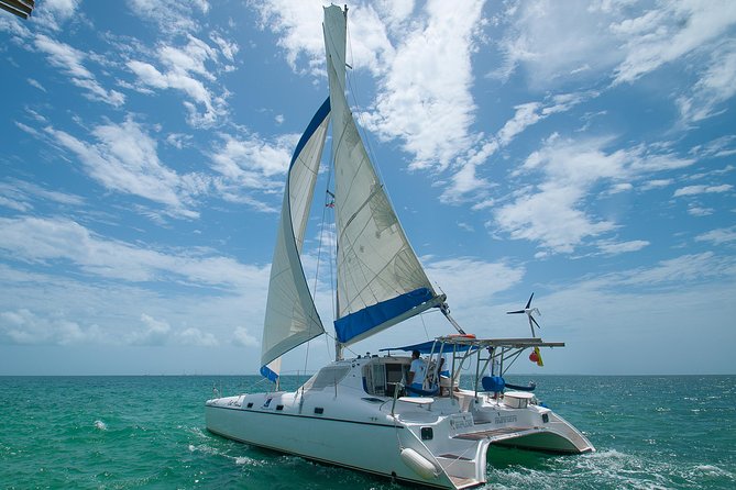 Afternoon Half-Day Catmaran Sailing and Snorkel Adventure - Crowds, Snorkel Spots, and How to Choose the Right Expectations