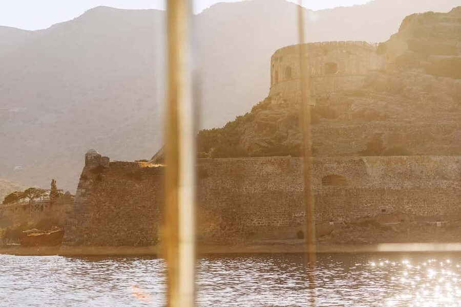 Agios Nikolaos: Spinalonga PM Catamaran Cruise with Dinner - First Legs Aboard: Welcome Drinks, Music, and Wi-Fi