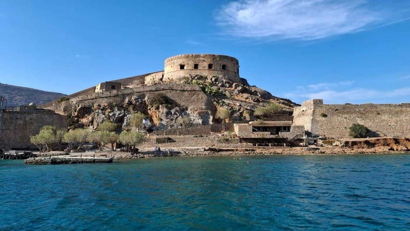 Agios Nikolaos: Spinalonga PM Catamaran Cruise with Dinner - Dinner Onboard: Fresh Mediterranean Food Plus Kid-Friendly Choices