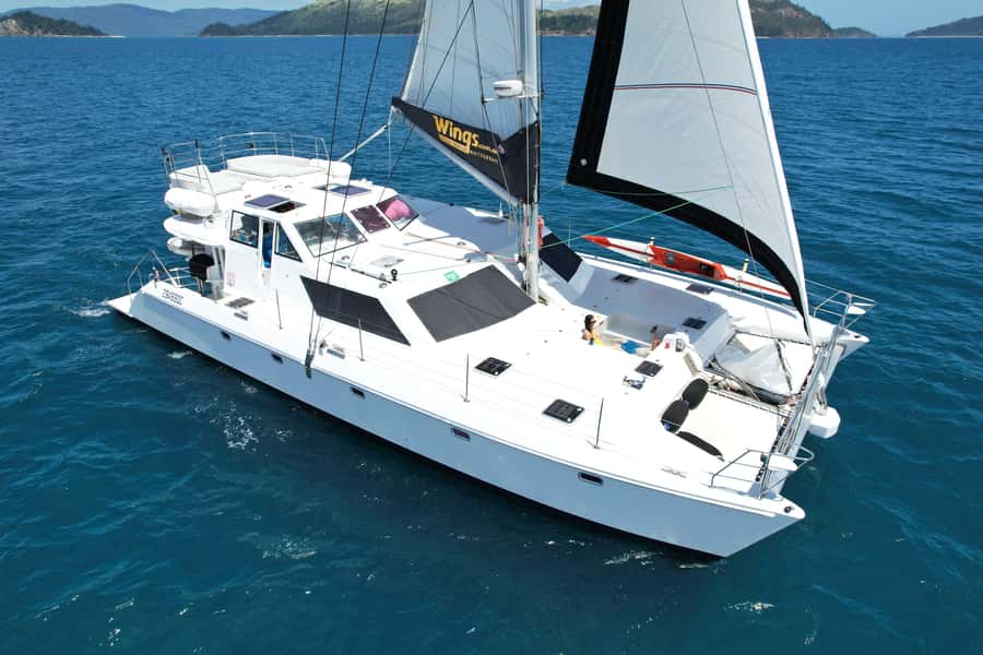 Airlie Beach: Whitsunday Islands Sailing, SUP & Snorkel Tour - Wings III Luxury Without the Crowds
