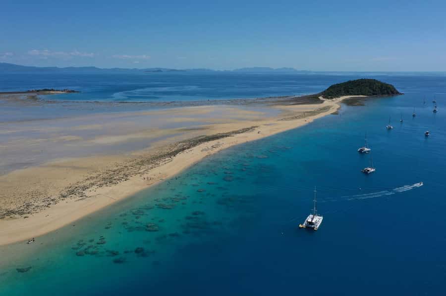 Airlie Beach: Whitsunday Islands Sailing, SUP & Snorkel Tour - Getting Set: Airlie Beach Meeting Point and Timing