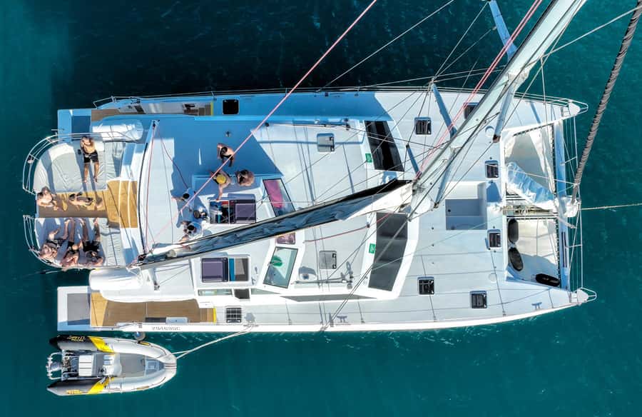 Airlie Beach: Whitsunday Islands Sailing, SUP & Snorkel Tour - SUP and Kayak Time: Pick Your Water Skill Level