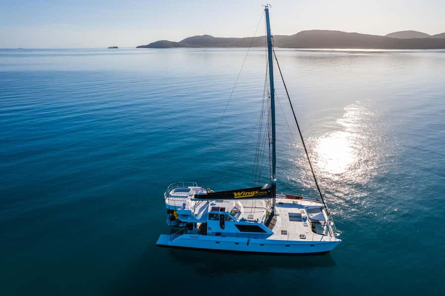 Airlie Beach: Whitsunday Islands Sailing, SUP & Snorkel Tour - The Sail: Hook Island Region and the Calm Route
