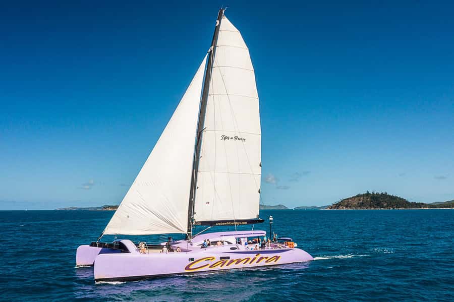 Airlie Beach: Whitsundays Full-Day Camira Sailing Adventure - Sailing the Whitsundays: the islands you pass before you arrive