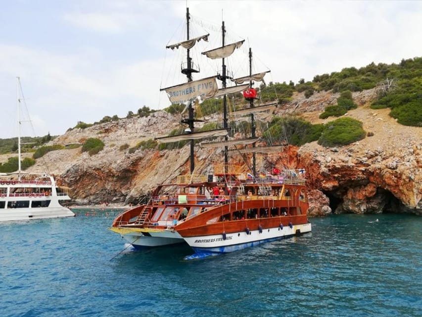 Alanya: Catamaran Boat Tour with Snorkeling with Lunch - Foam party and music: the fun factor (especially if you have kids)