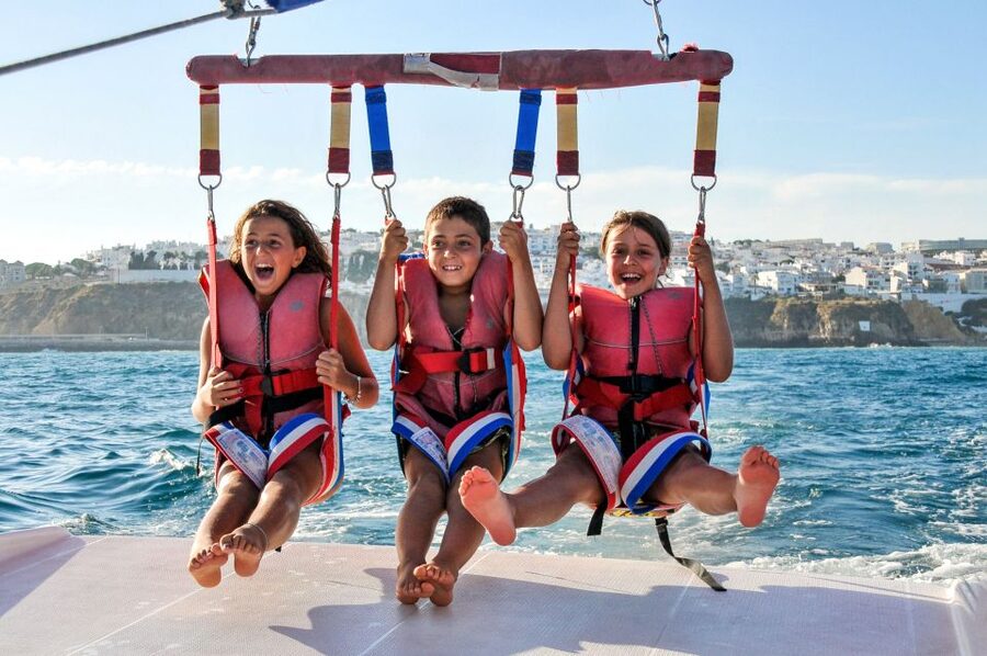 Albufeira: Single, Double or Triple Parasailing Tour - The climb: what it feels like when you lift off