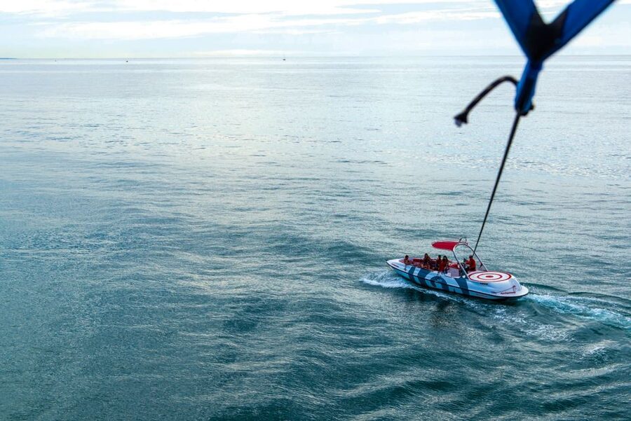 Albufeira: Single, Double or Triple Parasailing Tour - Up to 80 meters: the sky views that make the price make sense