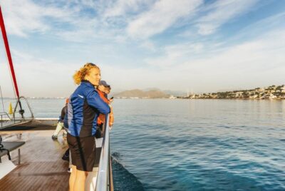 Alcudia: Sunset Catamaran Tour with Dinner and Snorkeling - Meeting point: the practical part that saves time