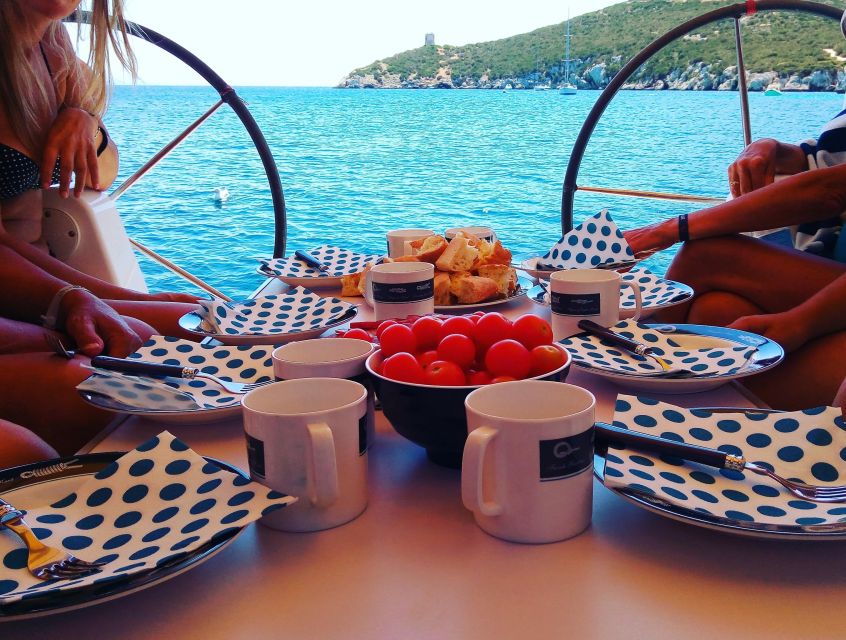 Alghero: Daily Sailing Experience with lunch onboard - Lunch on board in Porto Conte: local food, cooked during the day