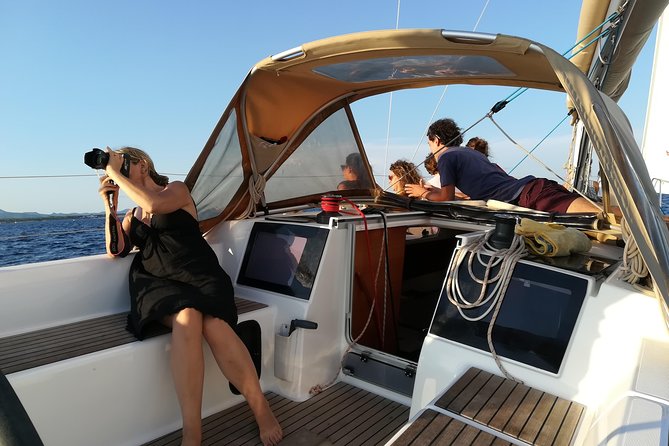 Alghero - Sailboat trip with lunch on board, - Lunch on board, drinks, and snorkeling gear: the real value of the package