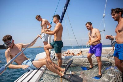 Alicante: 6-Hour Catamaran Cruise to Tabarca Island - Getting on board at the Port of Alicante (quick, but don’t be late)