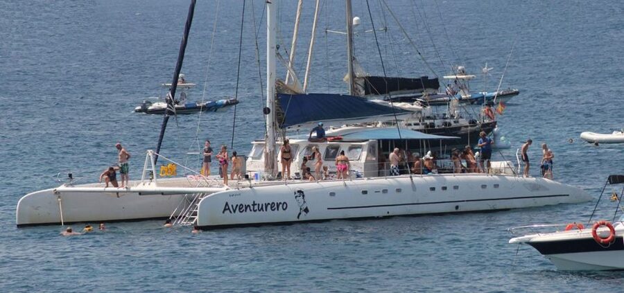 Alicante: 6-Hour Catamaran Cruise to Tabarca Island - Snorkeling reality check: gear included, tubes sold separately