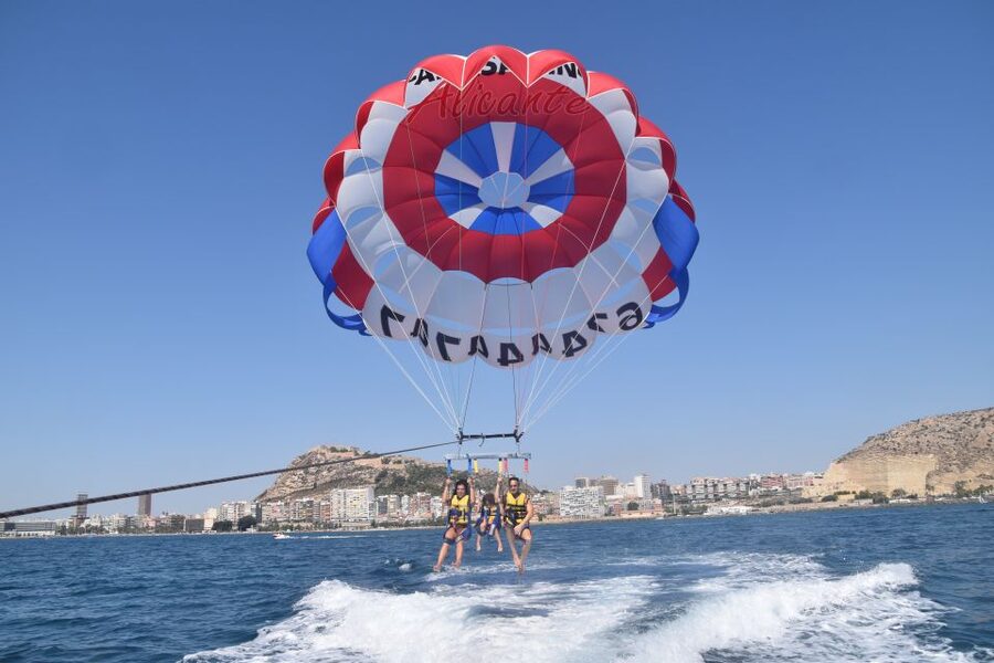 Alicante: Boat Trip and Parasailing Experience with Drink - 15 minutes at 150 meters: the views you’ll actually remember
