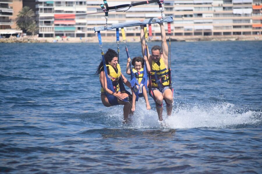 Alicante: Boat Trip and Parasailing Experience with Drink - Photos and optional GoPro: how to get souvenirs without guessing
