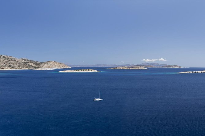 All inclusive day sailing tour from Naxos to the small cyclades - When It’s Windy: The Ride, the Seats, and the Sailing Expectation