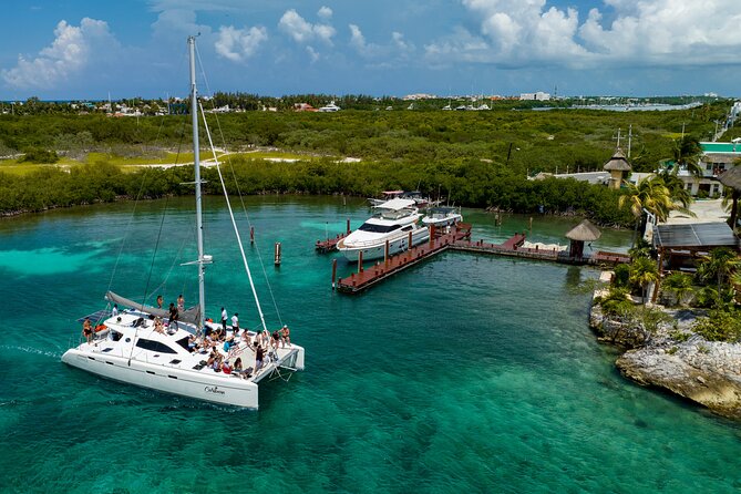 All Inclusive Isla Mujeres Catamaran - Snorkeling the El Meco reef: the highlight, with real safety limits