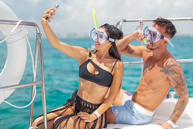All Inclusive Isla Mujeres Catamaran - Beach Club lunch and open bar: good fuel, not gourmet magic