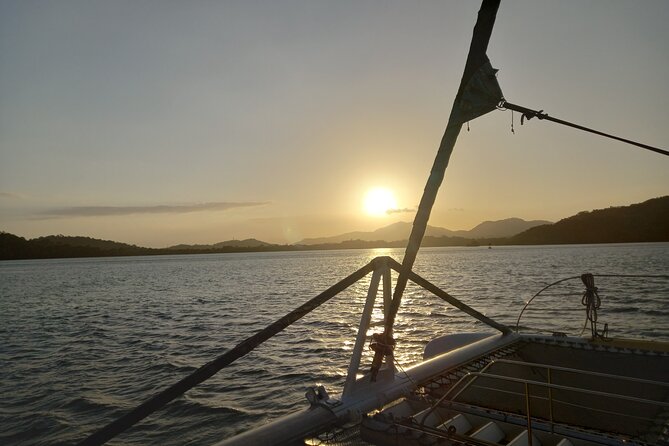 All Inclusive Sunset Panama Bay Catamaran Tour From Panama City - Panama Bay sightseeing loop: Bridge views, causeway lights, and Flamenco Island