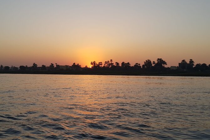Amazing Sunset sailing by Felucca in Luxor -2 Hours (Private) - Hotel pickup and drop-off: where most evenings are won