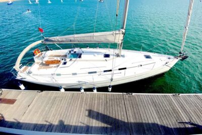 Amazing Tour on Sailing Boat - Drinks, Snacks, and the No-Bar Advantage