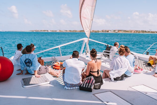 Antilla Shipwreck and Catalina Bay Snorkel Sail - Meeting at Piet’s Pier Bar and setting expectations