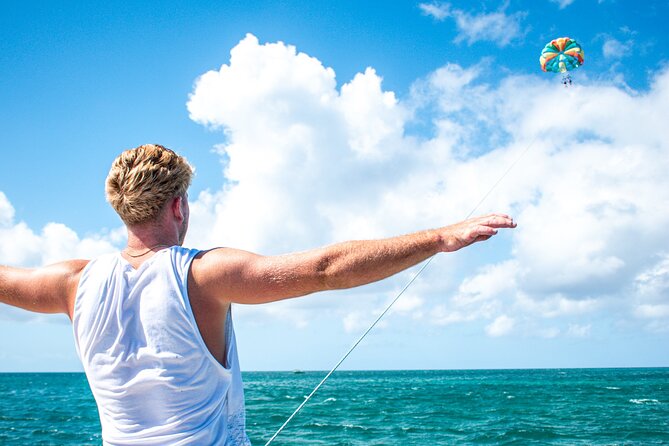 Aruba Parasailing Experience from Noord - Solo vs Tandem: How Wind and Weight Decide Your Experience