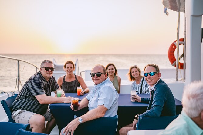 Aruba Sunset Sail Dinner Cruise with Open Bar by Catamaran - Getting On Board: Piet’s Pier Bar and the 5:30 pm rhythm