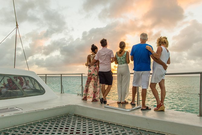 Aruba Sunset Sail with Appetizers and Open Bar - Where you start: Piet’s Pier Bar and the simple check-in flow