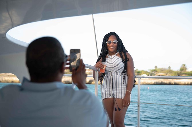 Aruba Sunset Sail with Appetizers and Open Bar - Seating and deck comfort: where you’ll want to stand or sit