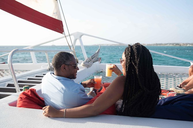 Aruba Sunset Sail with Appetizers and Open Bar - Who this Aruba sunset sail is best for