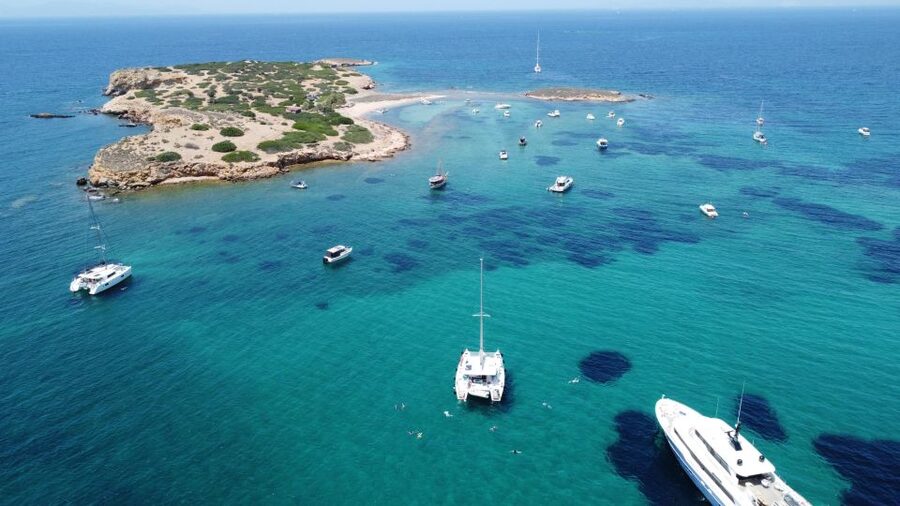 Athens: Catamaran Cruise with Fresh Lunch and Wine - A 5-Hour Athens Riviera Reset (Without Needing a Tour Bus)