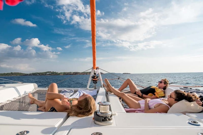 Athens: Half-Day Morning Catamaran Cruise with Meal & Drinks - Sailing the Saronic Gulf: Views Without the Crowds