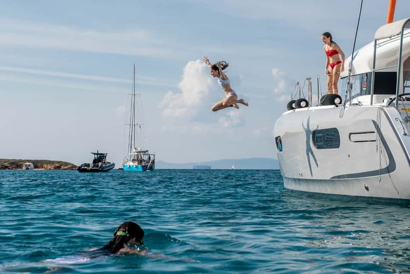 Athens: Half-Day Morning Catamaran Cruise with Meal & Drinks - Hydrousa Island Swim Stop: First Saltwater Reset