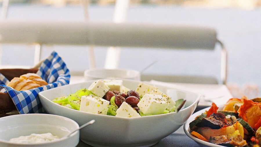 Athens: Riviera Catamaran Cruise with Meal and Drinks - Price and value check for a 5-hour all-inclusive day