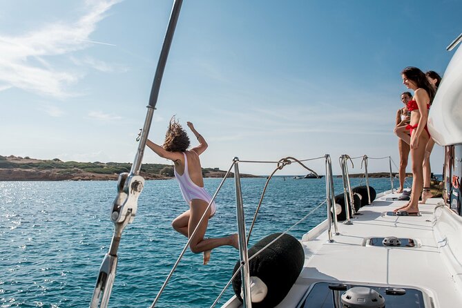 Athens Semi private Morning Catamaran cruise with meal & drinks - Getting to Istion Yachting (Alimos) Without Stressing It