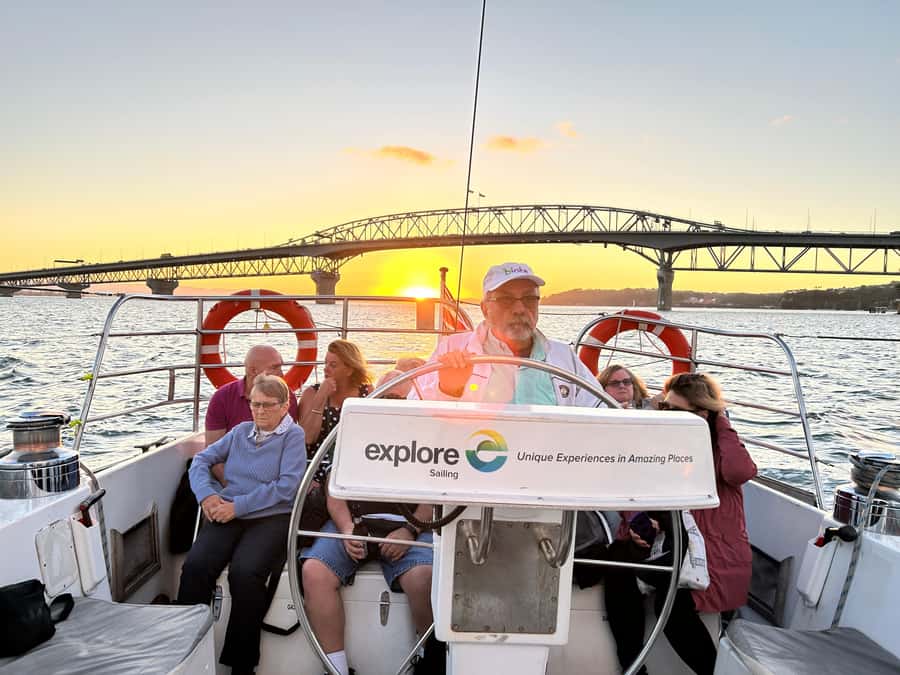 Auckland: Harbour Sailing Cruise with 3-Course Dinner - Why a 3-course sailing dinner on Waitematā Harbour is such an Auckland move
